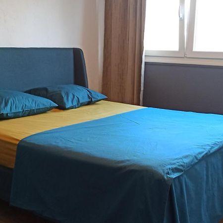 Apartement 2 Rooms Saint Louis - Euroairport - Basel - Train Station Buitenkant foto